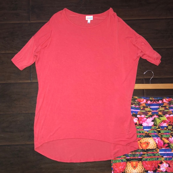 LulaRoe Outfit size Medium Irma Top + Cassie Skirt - Picture 3 of 5